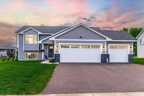 316 Dakota Ave, Roberts, WI 54023