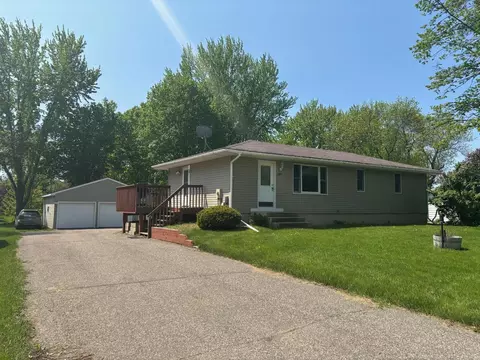 321 4th St SW, Norwood Young America, MN 55397