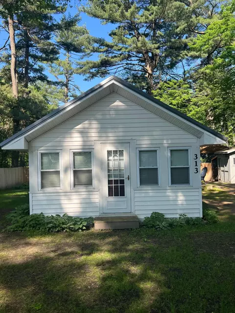 313 Dogwood Rd, East Bethel, MN 55092