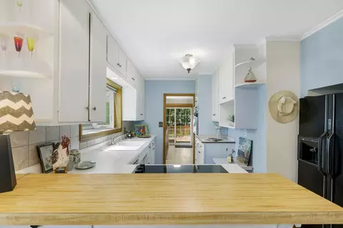 100 Mound Ave, Tonka Bay, MN 55331 photo 13
