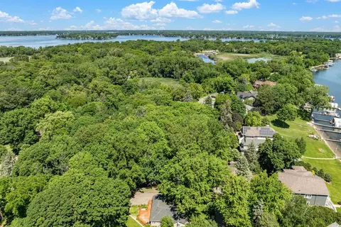 100 Mound Ave, Tonka Bay, MN 55331 photo 39