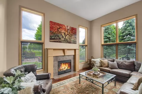 16125 Harvard Ct, Lakeville, MN 55044