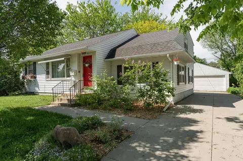 2409 15th Ave NW, Rochester, MN 55901