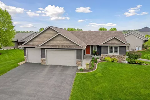 1808 Kimberly Cir, River Falls, WI 54022