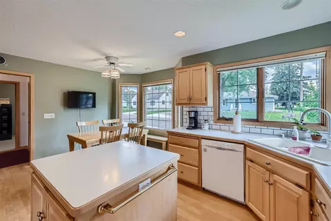 206 Park St E, Cologne, MN 55322 photo 11