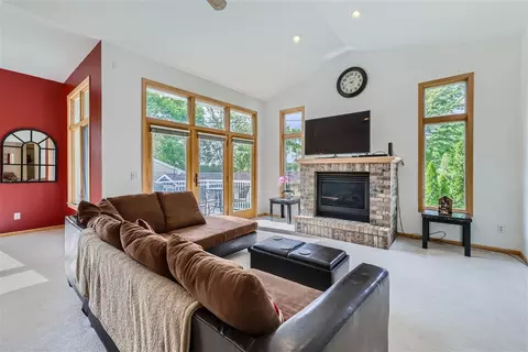 206 Park St E, Cologne, MN 55322 photo 5