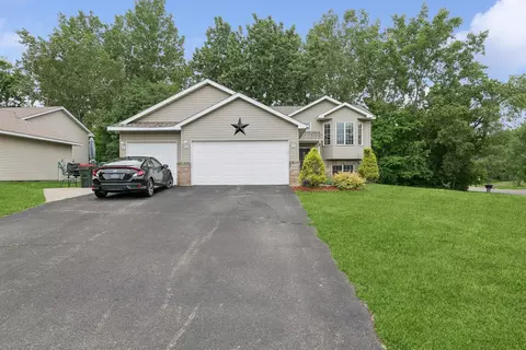 9769 Mill Trail Ln, Monticello, MN 55362