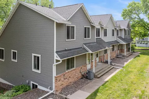 7177 E Fish Lake Rd, Maple Grove, MN 55311