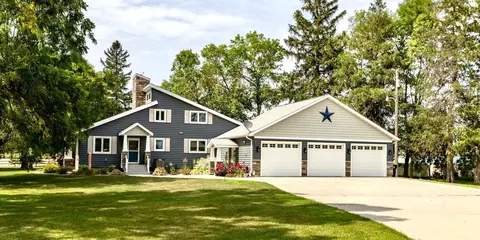 120 Walnut St, Zumbrota, MN 55992