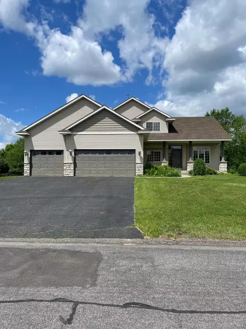 21488 Queen St NW, Elk River, MN 55330