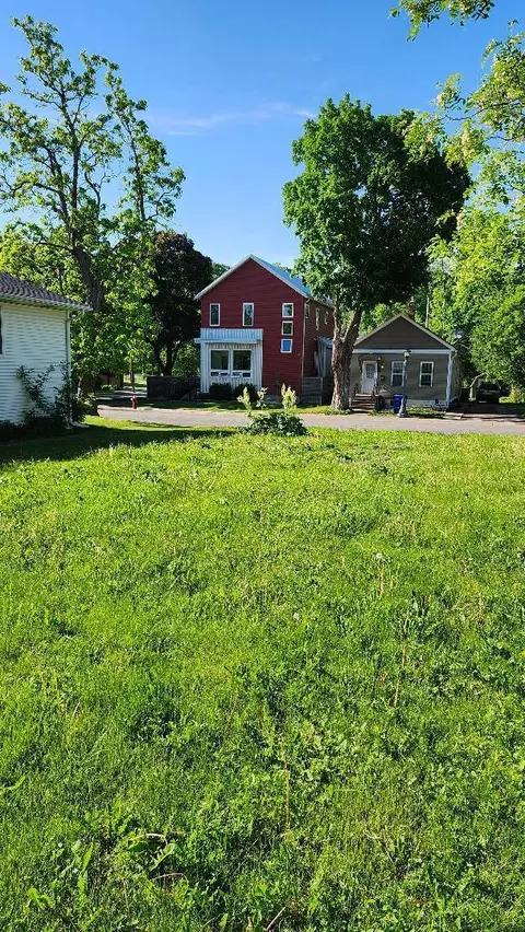 430 Banfil St, Saint Paul, MN 55102