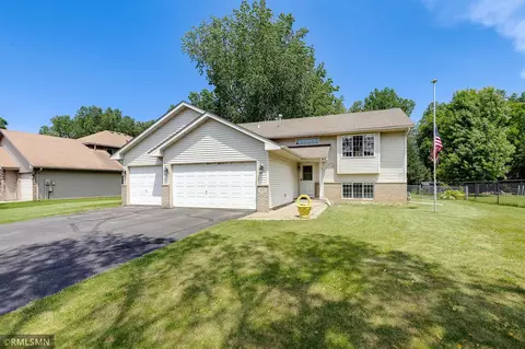 6951 137th Ln NW, Ramsey, MN 55303