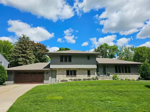 185 W Kraft Rd, West Saint Paul, MN 55118