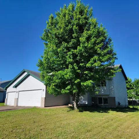 801 11th Ave SW, Isanti, MN 55040