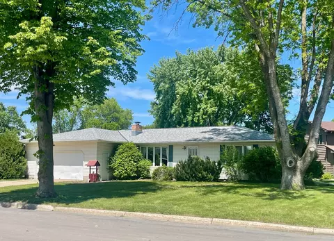705 Sunrise Blvd, Redwood Falls, MN 56283