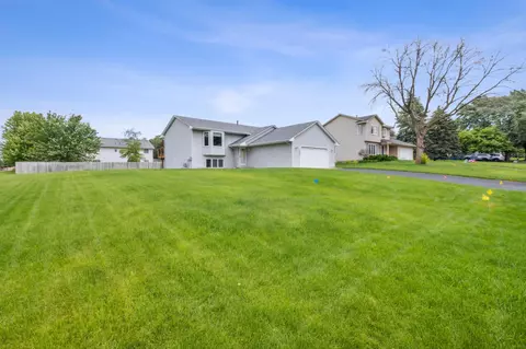 3897 155th St W, Rosemount, MN 55068