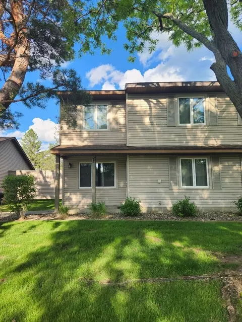 4722 Anne Pt, Eagan, MN 55122