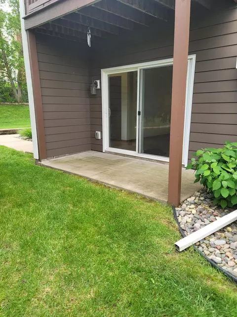 4512 Cinnamon Ridge Trl #A, Eagan, MN 55122 photo 3