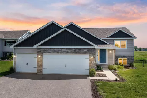 719 Harvest Dr SW, Lonsdale, MN 55046