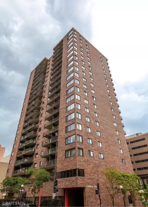 26 10th St W #1410, Saint Paul, MN 55102