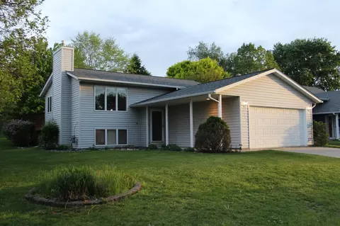 1210 36th St SW, Rochester, MN 55902