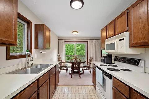 1733 Nokia Way, Eagan, MN 55122 photo 6