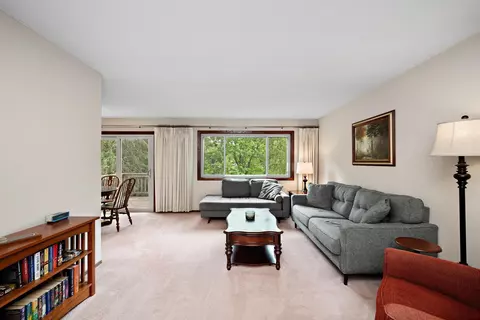 1733 Nokia Way, Eagan, MN 55122 photo 4