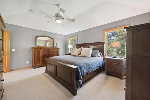4953 Sycamore Dr, Eagan, MN 55123 photo 12