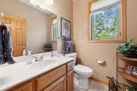 4953 Sycamore Dr, Eagan, MN 55123 photo 9