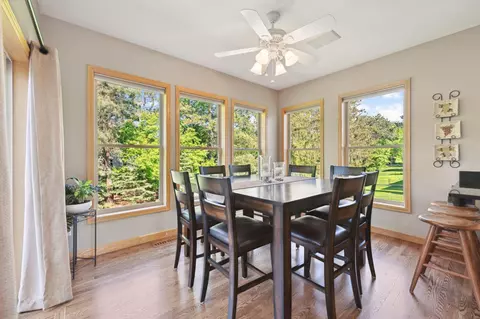 4953 Sycamore Dr, Eagan, MN 55123 photo 5
