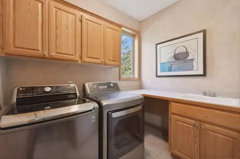 4953 Sycamore Dr, Eagan, MN 55123 photo 10