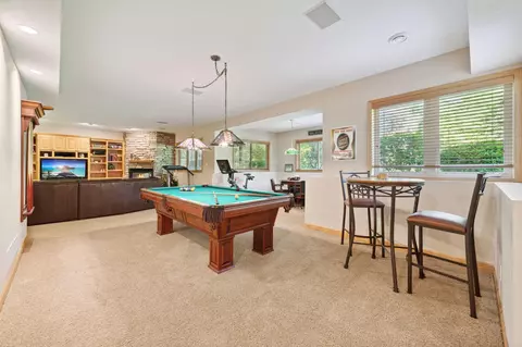 4953 Sycamore Dr, Eagan, MN 55123 photo 20