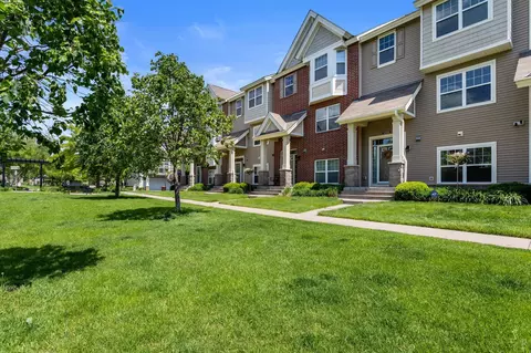 11751 Emery Village Dr N, Champlin, MN 55316