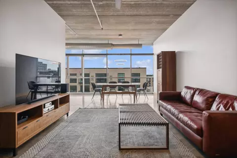 345 6th Ave N #601, Minneapolis, MN 55401
