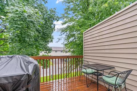 1336 Windcrest Ave, Eagan, MN 55123 photo 28