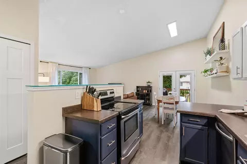 1336 Windcrest Ave, Eagan, MN 55123 photo 11