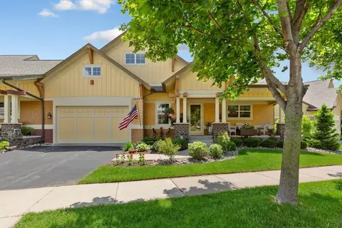 15649 Cobblestone Lake Pkwy, Apple Valley, MN 55124