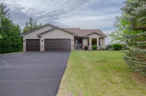 3961 219th Ave NW, Oak Grove, MN 55303