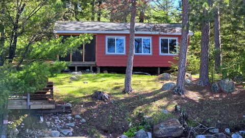 636 Lindgrens Shr, Crane Lake, MN 55725