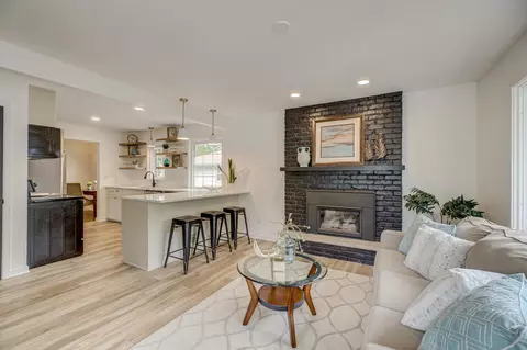 1607 39th Ave NE, Columbia Heights, MN 55421