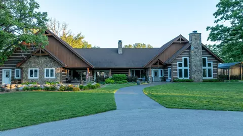 33196 875th Ave, Blooming Prairie, MN 55917