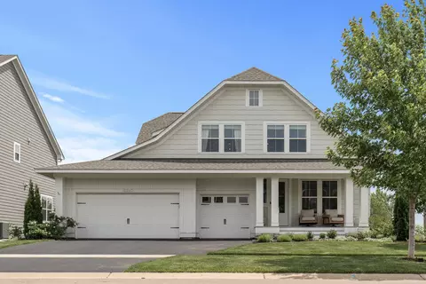 16340 Draft Horse Blvd, Lakeville, MN 55044
