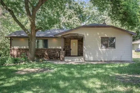 611 7th Ave S, Princeton, MN 55371