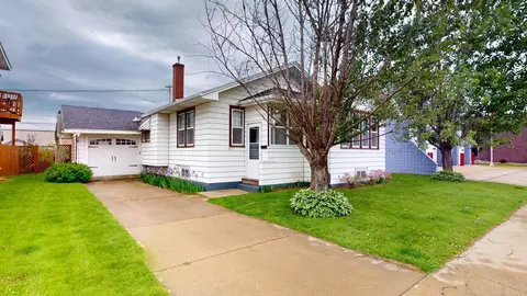 515 W Main St, Arcadia, WI 54612