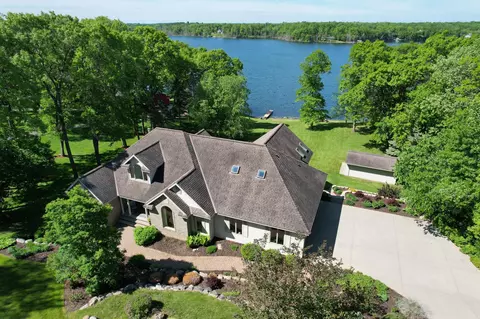 11747 Bluegill Dr, Sauk Centre, MN 56378