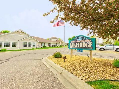 1085 Dale St SW #127, Hutchinson, MN 55350