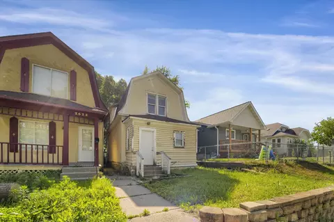 2620 Oliver Ave N, Minneapolis, MN 55411