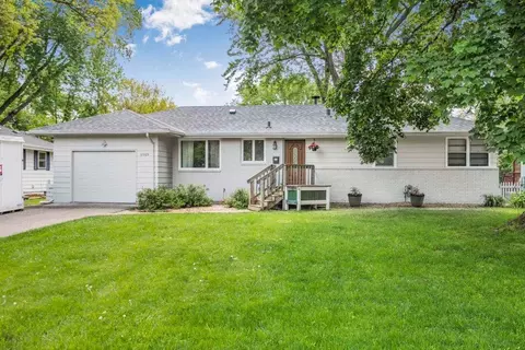 6909 Markwood Dr N, Crystal, MN 55427