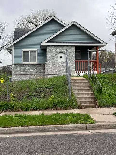 2654 Dupont Ave N, Minneapolis, MN 55411