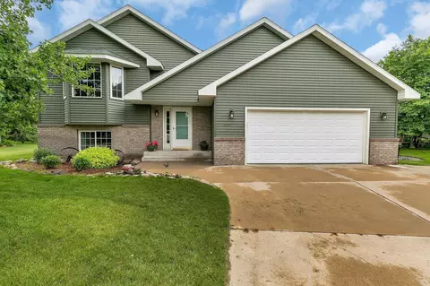 318 13th Ave S, Cold Spring, MN 56320